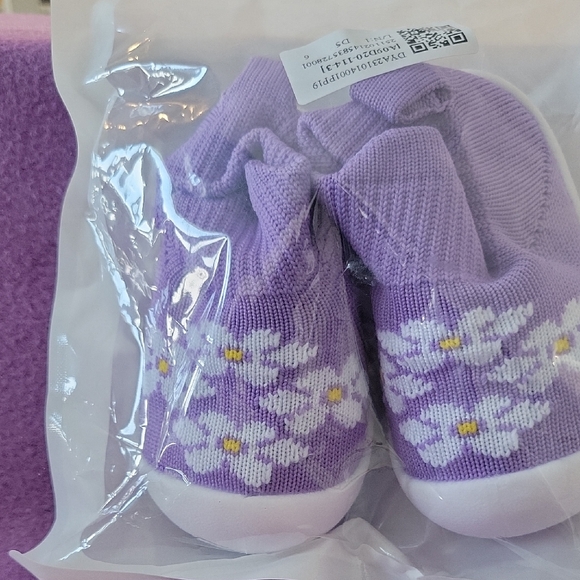 Other - Purple Floral Baby Booties